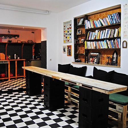 موستار Balkanarama Hostel المظهر الخارجي الصورة